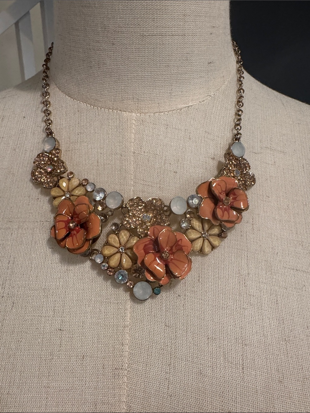 Enameled flower necklace with stones. Y2K . Cottage Core or Boho vibe